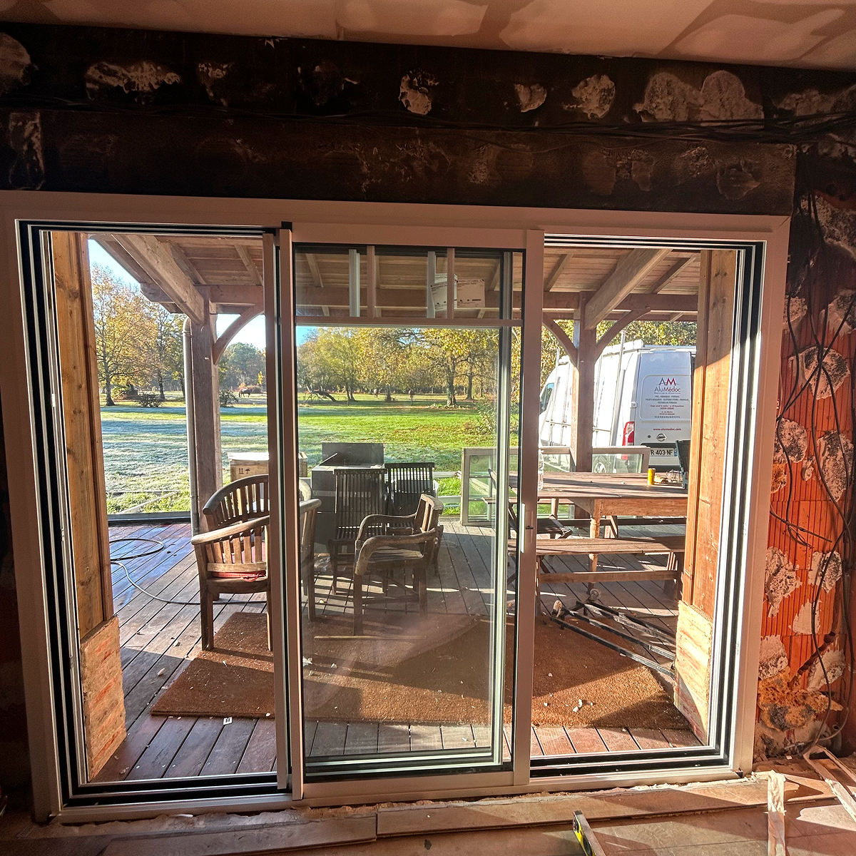 Alumedoc Amenagements Exterieurs Au Haillan Alu Medoc Une Nouvelle Installation Qui Transforme Votre Interieur Chantier A Hourtin 1